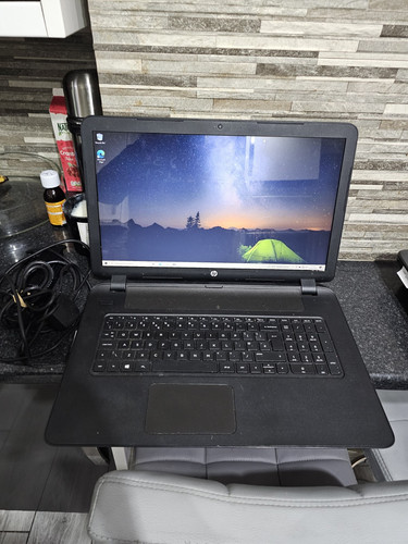 H1147 HP NoteBook 17-P001NA 17" AMD A8 7050 8GB 128gb SSD HDMI Laptop Windows 10