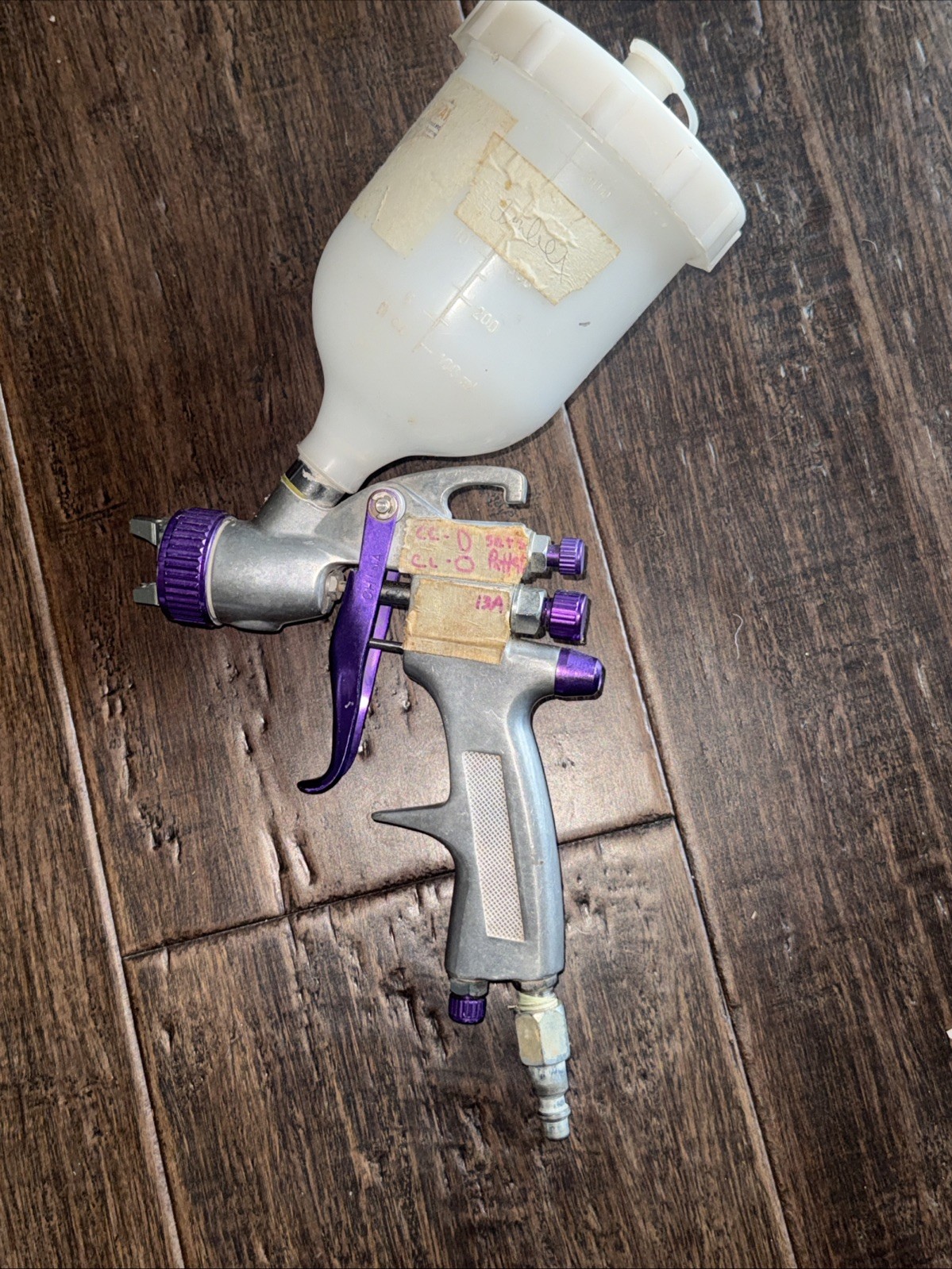 20 Oz. HVLP Gravity Feed Paint Spray Gun Air tool 20-50 PSI