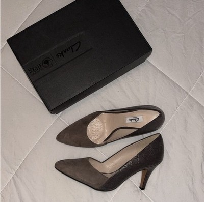 Clark s Dalhart Grove Heels, Brown Seude/Leather, Women s Size 9.5M