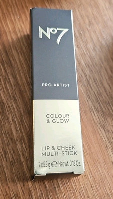 No7 Pro Artist Color & Glow Lip & Cheek Multi-Stick PEACH/ROSE