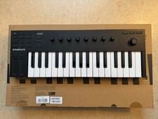 Native Instruments Komplete Kontrol M32 - MIDI Controller Keyboard