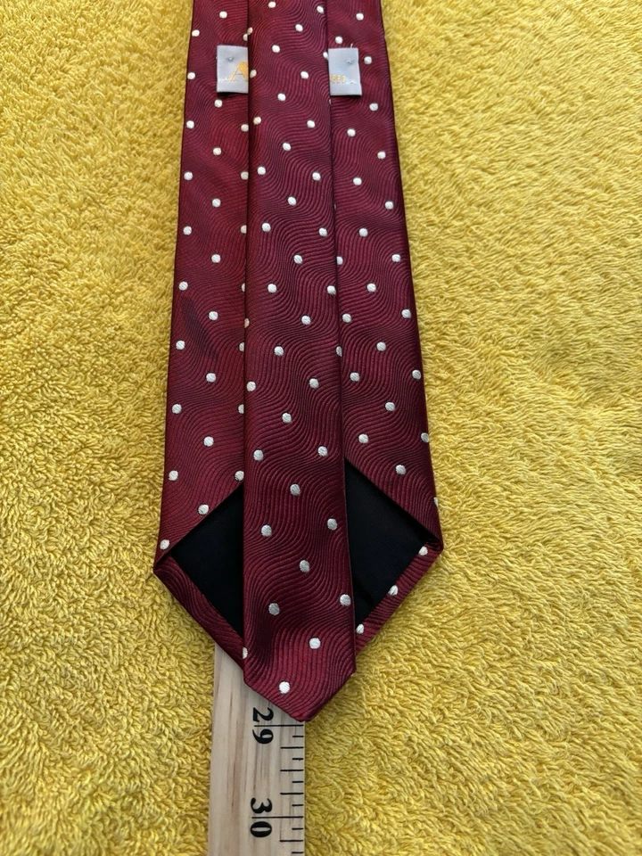 Corbata de seda roja vino Aquascutum nueva sin etiquetas con lunares blancos tejidos 3,75x58 hecha en EE. UU. Foto 4 de 4