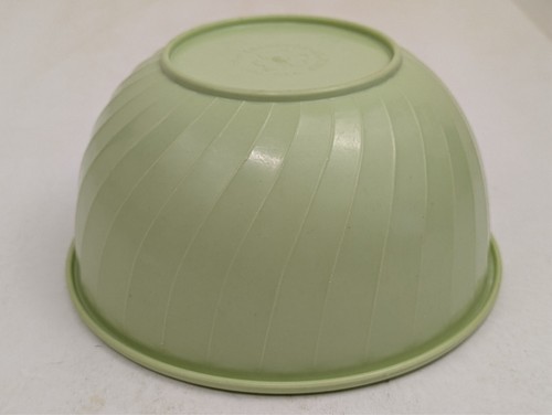 Shamrock-Neatway Mixing Bowl A-2 Light Green Swirl Plastic Vintage 8" Across USA - Picture 16 of 24