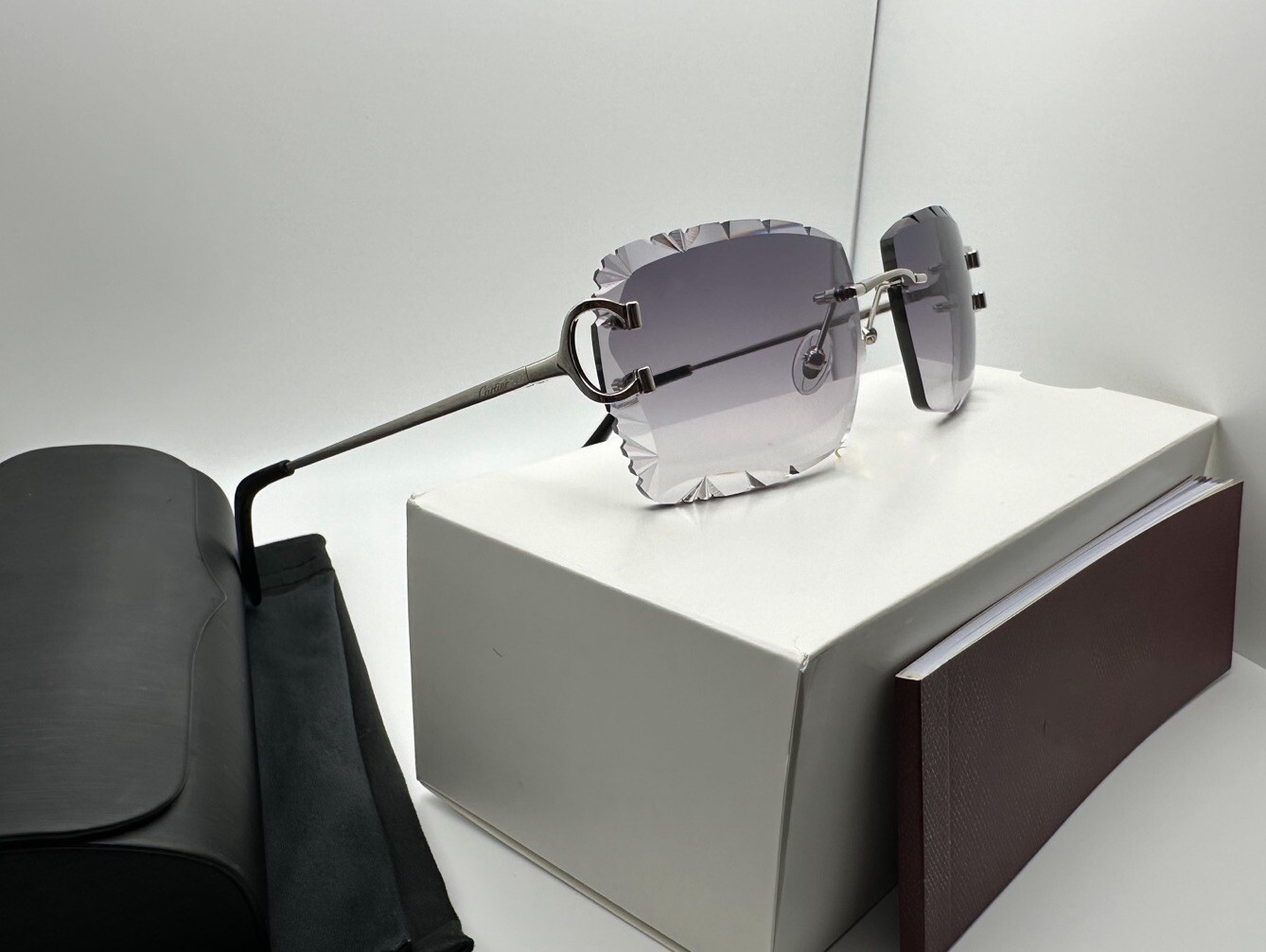 Firma Big C Gris/Platino Corte Diamante Alambres Cuerno de Búfalo Buffals Gafas