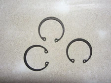 CNH-New Holland 214542 (3) Snap Rings