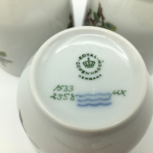 Set of 3 Royal Copenhagen Garden Song 1533 Flat Teacups Company Marked Seconds - Picture 5 of 10