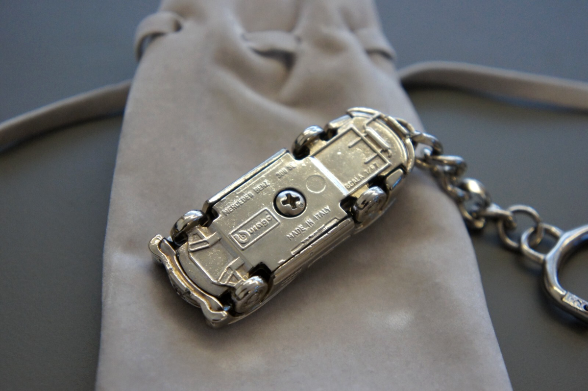NIB Mercedes-Benz 300 SL 1954 Burago Chrome Keychain 1/87 Scale