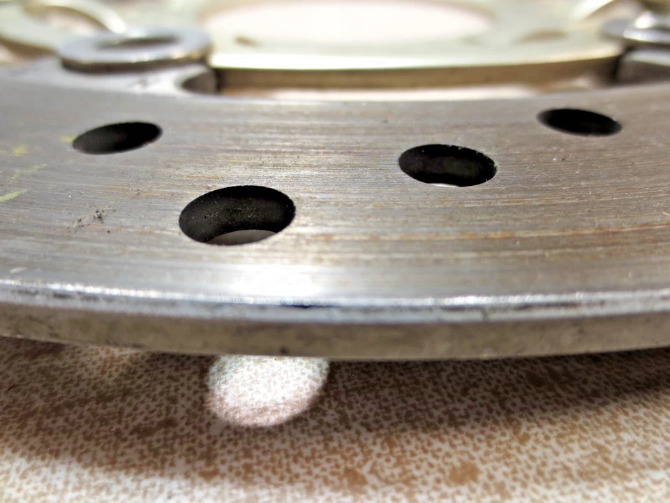 01 JUEGO DE 2 ROTORES DE FRENO DELANTEROS HONDA CBR 600 F4i 45120-MBW-E11 2001-2006 Foto 4 de 4