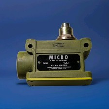 Honeywell Micro Switch  4CE2 10A 125V 250V AC Heavy Duty Diecast Aluminium 