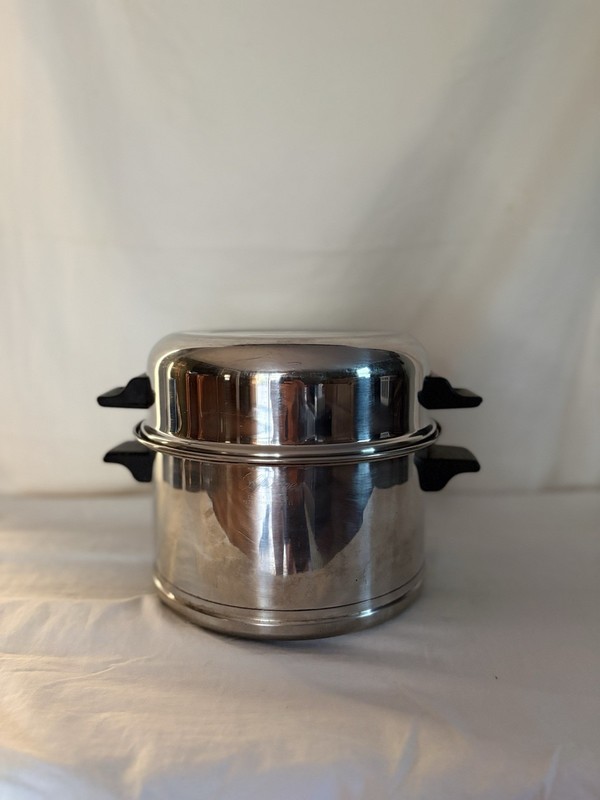 LIFETIME 6-Qt Stock Pot/Dutch Oven w/Dome Lid & Egg Tray Set—18/8 Stainless Stee