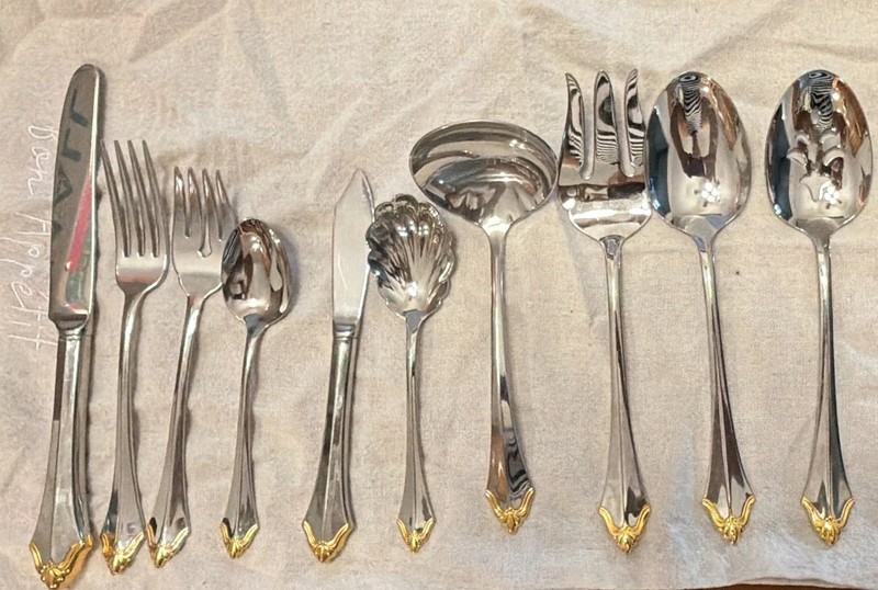 10-Piece Stainless Steel Flatware Set Silver/Gold Accents, Service for 6