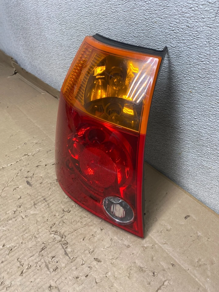 Luz trasera izquierda conductor Chrysler Pacifica 2004 2005 2006 OEM U3094 DW Foto 2 de 4