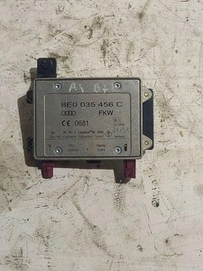 AUDI A4 Avant 8ED, B7 Antennenverstärker  8E0035456C 2.90 Diesel 2009 31442256