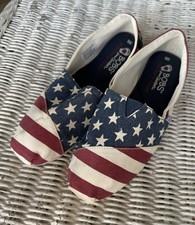American Flag Bobs Flats Women  s Size 8