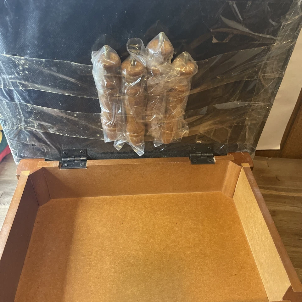 Reposapiés de almacenamiento de Powell “Roble nostálgico” vintage nuevo en caja tapiz floral superior Foto 3 de 4