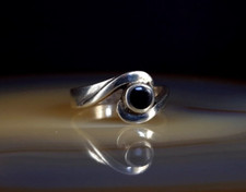 Ring Silver 925 Onyx Black 17.7 mm - Dynamic Curved