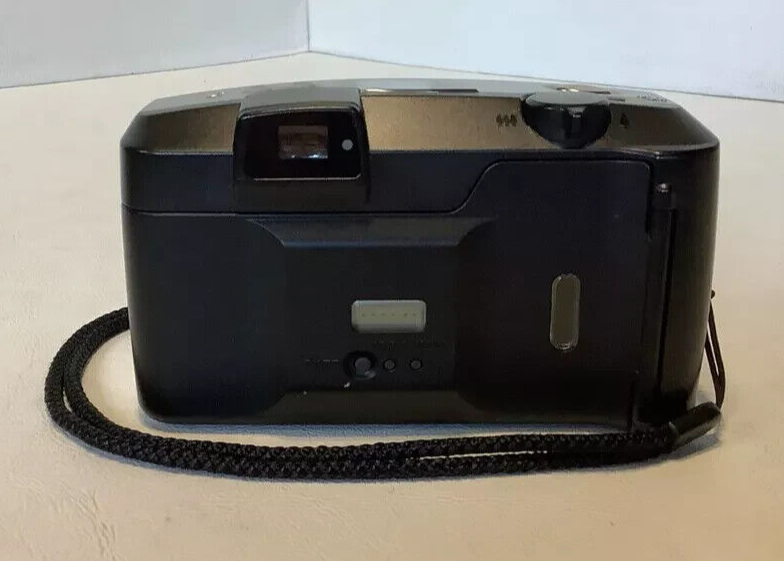 Pentax IQZoom 115V 38mm115mm 35mm Film point & shoot Camera Silver