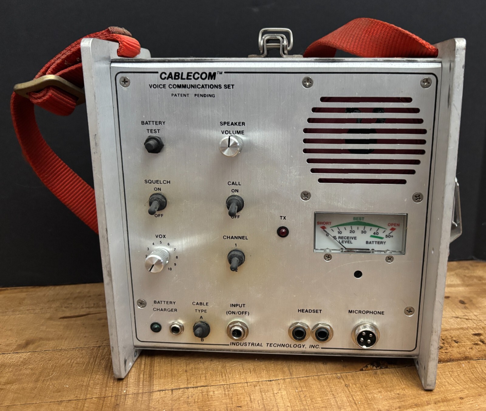 Cablecom Model 116 Voice Communications Set Industrial Technology, Inc.