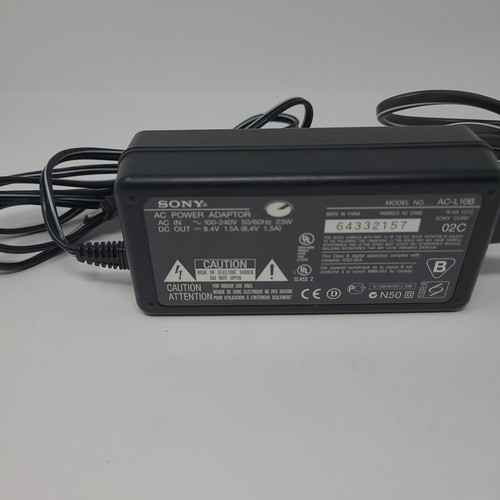 Sony AC Power Adapter For Sony Camcorders Model ACL10B 8.4V 1.5A OEM