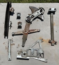 1984-88 Pontiac Fiero Left Sidemanual Window Regulator Tracking Hardware