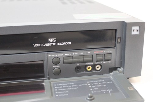 GOLDSTAR GVR-DD1 8mm VCR Video8 VHS Combo Reproductor PARA REPUESTOS O REPARACIÓN - ENCIENDE - Imagen 5 de 21