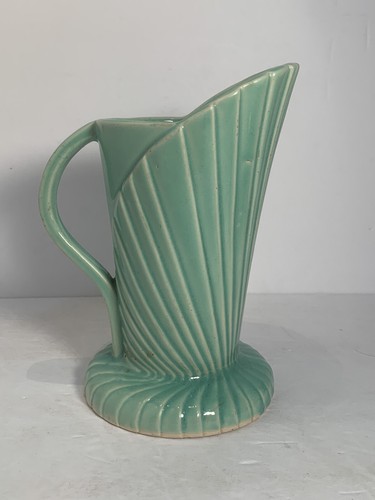Vintage Art Deco Era Fan Pattern 7" Green Vase or Handled Pitcher - Picture 20 of 22