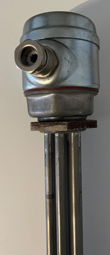 2000 W/D+H screw-in radiator EHK 0404!! - Picture 2 of 4