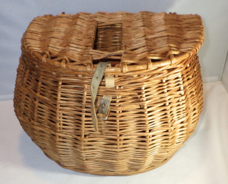 Antique Vintage Rattan Wicker Fly Fishing Creel Basket w/ Leather Straps