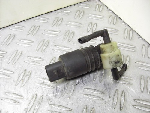 VW Golf 4 1J 98-06 Spritzwasserpumpe Pumpe Waschpumpe