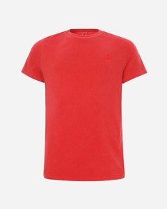 washed red t shirt