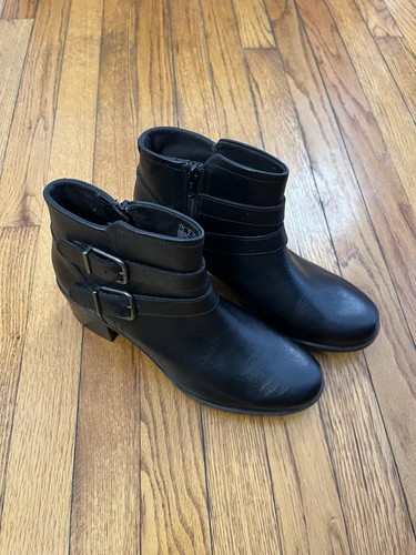 Collection by Clarks Boots Womens 10 Black Leather Heel Buckle Side Zip - Picture 6 of 10