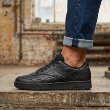 Mens Reebok Classic Trainers UK Size 8.5 Tripple Black RRP �60 BB1000TB