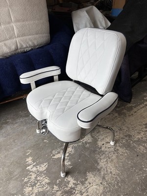 fishing chairs with rod holders Pompanette fishing chair with rod holder boat Fighting chair
