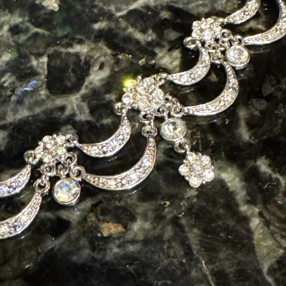 Gargantilla collar de diamantes de imitación Kenneth Jay Lane para Avon plata/T de colección, pendientes nuevos en caja Foto 4 de 4