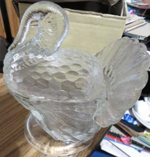 L.E. Smith Glass Company Covered Glass Turkey Serving Dish, 7" by 6 1/2" vintage