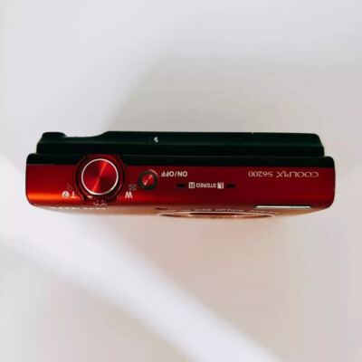 Nikon COOLPIX S6200 レッド 本体 Nikon COOLPIX S6200 Digital Camera 16.0MP 10x Optical Zoom Red