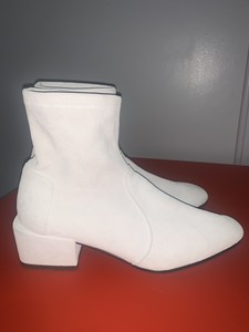 accordion stuart weitzman