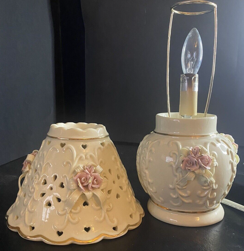 Vintage Beautiful Rose And Gold Accented Lamp with Lattice Work Shade, 11" high - Picture 5 of 15