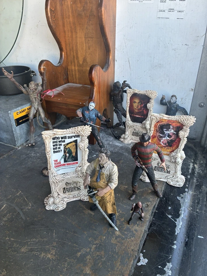 Figura de acción McFarlane Toys The Texas Chainsaw Massacre Leatherface 18 pulgadas  Foto 3 de 4