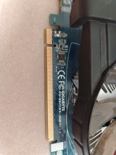 Gigabyte AMD HD6770 1GB GDDR5 PCI-E Graphics Card - Picture 2 of 4
