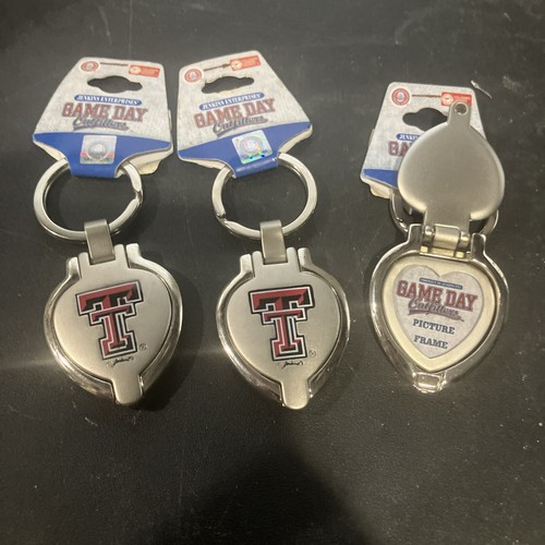 (3) Texas Tech Metal Heart Locket Keychain [NEW] NCAA Key Chain Picture Frame - Foto 1 di 3