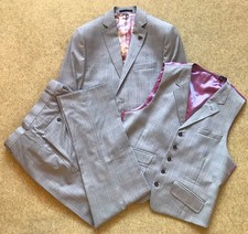 TED BAKER MENS TRENDY 3 PIECE SUIT 40R W34-L33 LIGHT GREY CHECK V/GOOD CONDITION