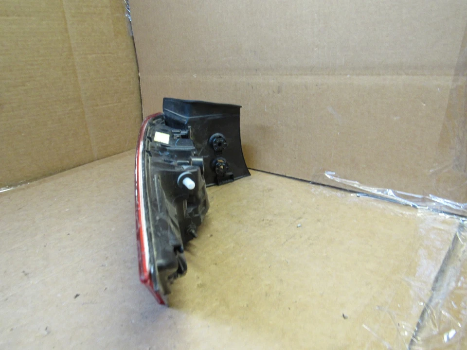 2024 2025 HYUNDAI SANTA FE LED LUZ TRASERA DERECHA OEM 92402R6000 Foto 4 de 4