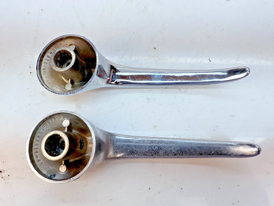 OEM 1972-1980 Ford Mustang par manija de puerta interior D6EB-6222614-AB B79-21 Foto 4 de 4