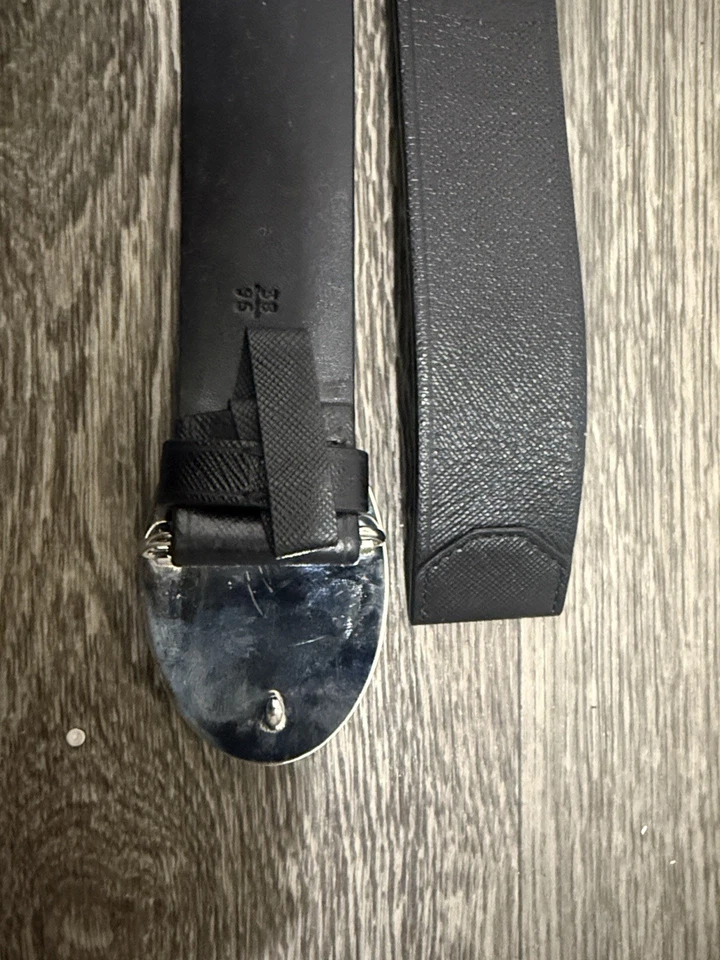 Мужской ремень PRADA с серебряной пряжкой сделано в Италии 100% подлинный - Изображение 2 из 4