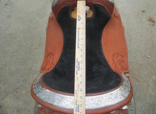 Western Show Sattel 16" auf Öko Leder Büffelle Kastanie mit Trommel gefärbt - Bild 6 von 6