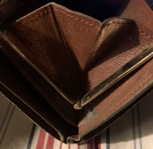 Authentic Louis Vuitton Kisslock Wallet French Twist Purse 884 FO - Picture 9 of 11