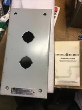 New GE CR204HEG 12 Oiltight Pushbutton Enclosure, 2 Hole, Gray Control Station