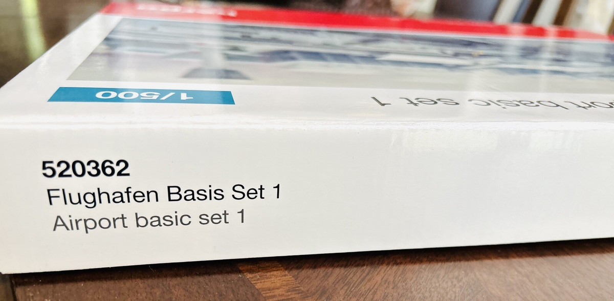 herpa 空港用アクセサリーセット 1/500 herpa 空港用アクセサリーセット 1/500 - メルカリ