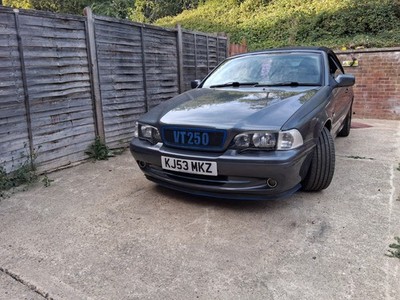 Volvo C70 2003